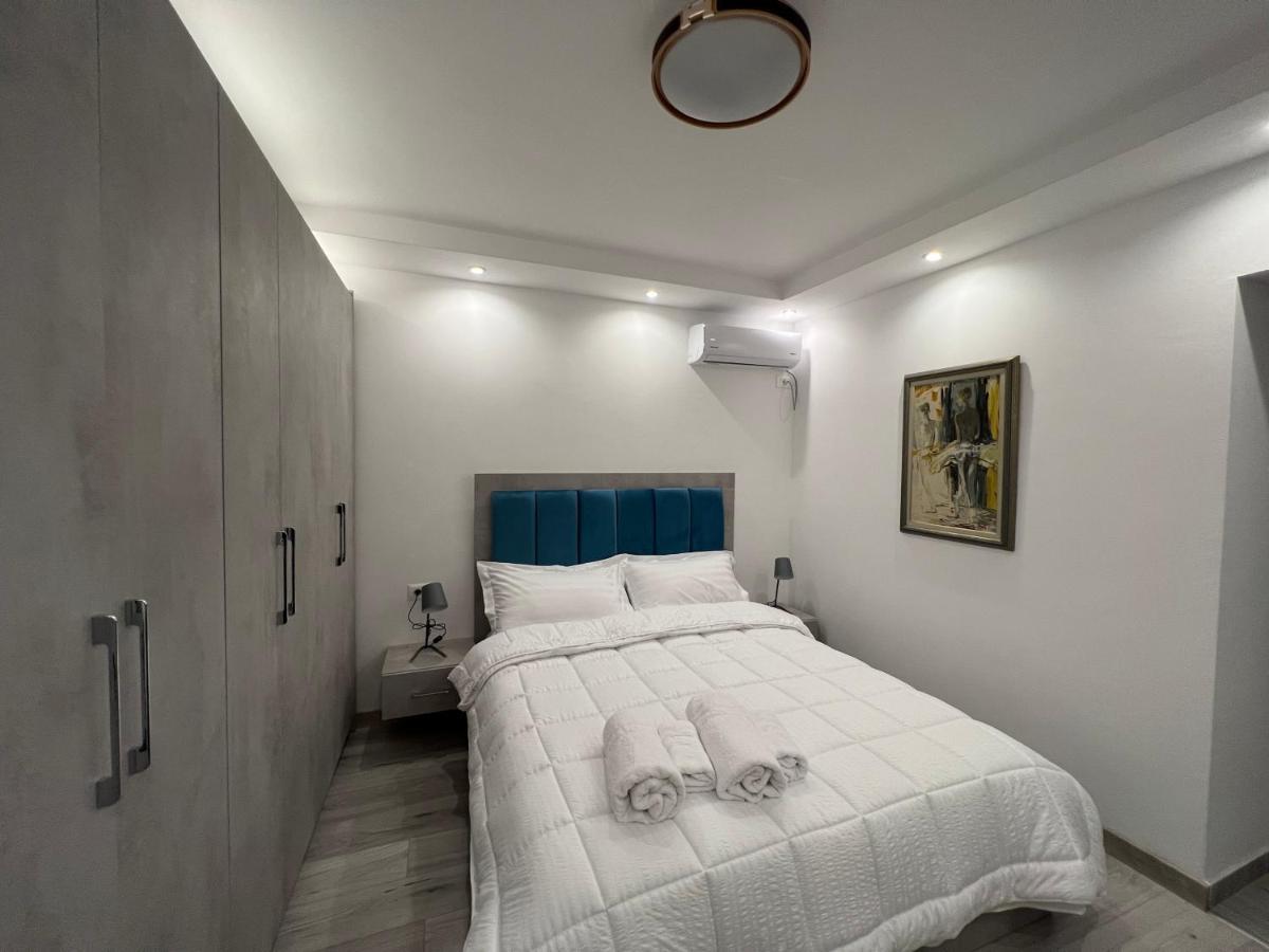 Apartment Tirana On Myslym Shyri Exterior photo